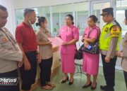 Wujud Kepedulian Polres Purwakarta Jenguk Anggota Yang Mengalami Kecelakaan