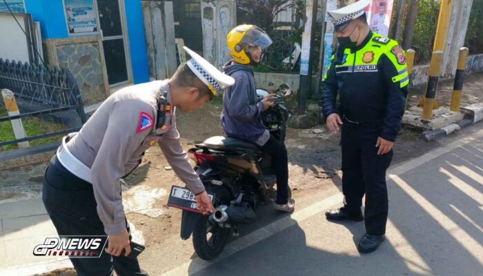 Polres Purwakarta Gencar Lakukan Razia Dan Penertiban Knalpot Brong