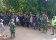 Karya Bakti Koramil 1901 Bersihkan Sampah Dan Rumput Selokan Saluran Air Wilayah Desa Mekarjaya