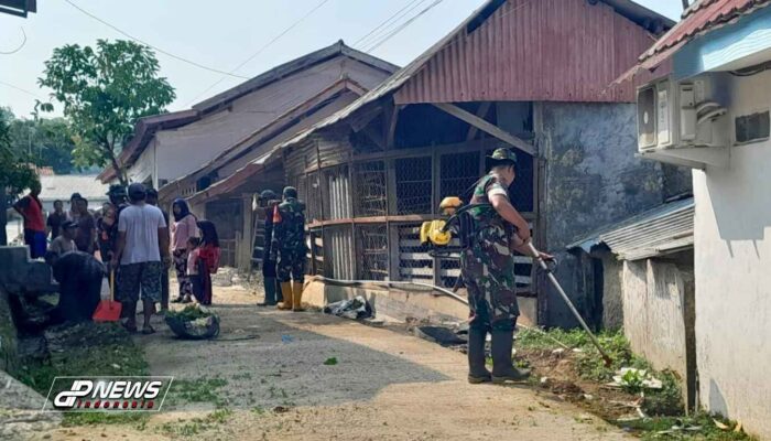 Cegah Banjir, Koramil 1905 Jatiluhur Bersama Warga Lakukan Karya Bhakti Di Desa Jatimekar