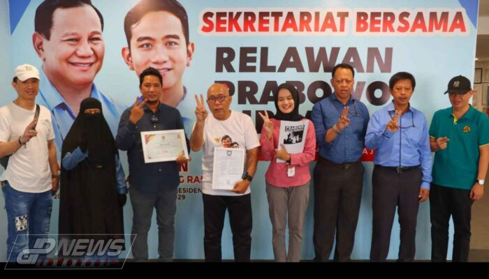 Relawan Tegak Lurus 08 Diterima Di Rumah Bersama Relawan 02