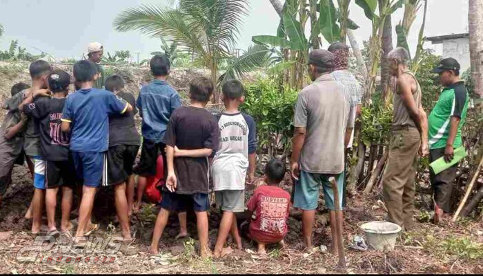 Tak Menyangka Beli Tanah Buat Bangun Rumah Ada Makamnya