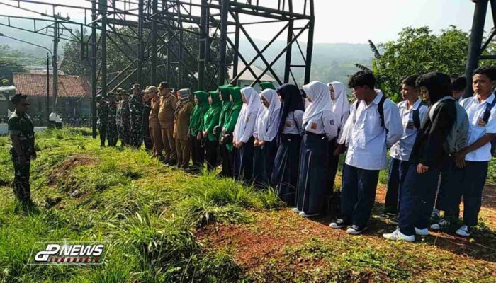 Karya Bakti Penanaman Pohon Oleh Korramil1906 Giat Itu Bersama Siswa Sekolah Dan Masyarkat