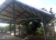 Pelaksanaan Pembangunan Gedung Olah Raga Desa Pakuon Secara Bertahap