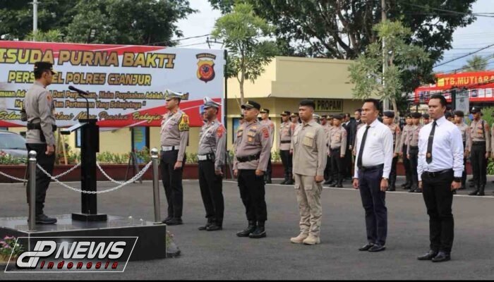 Kapolres Cianjur Pimpin Upacara Hari Kesadaran Nasional dan Pemberian Reward Kepada Personel Polres Cianjur yang Berprestasi