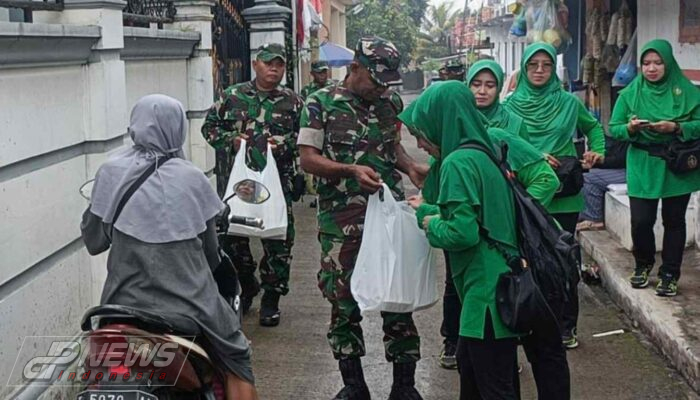 Dalam Rangka Jum’at Berkah Koramil 1901 Wanayasa Bersama PERSIT Ranting 01 Gelar Baksos