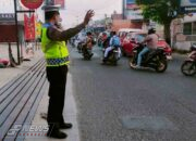 Satlantas Polres Purwakarta Terus Berikan Pelayanan Yang Terbaik Di Jln Raya Untuk Masyarakat