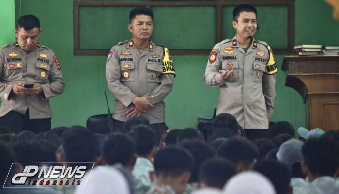 Cegah Penggunaan Knalpot Brong, Polres Cianjur Lakukan Sosialisasi di Sekolah