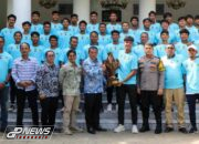 AKBP Edwar Zulkarnain Lepas Tim Soeratin U-17 Purwakarta Untuk Berlaga Di Tingkat Nasional
