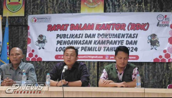 Ketua Panwascam Wanayasa Mengadakan Konferensi Pers Demi Tahapan Pengawasan Pemilu 2024 Yang Sudah dan Akan dilaksanakan