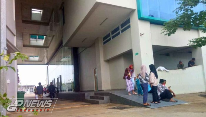 Satpam Usir Keluarga Pasien Saat Menunggu di Halaman Lobby dengan Alasan Prosedur