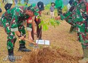 Koramil 1902 Plered Bersama Muspika Menggelar Karya Bakti Penanaman Pohon