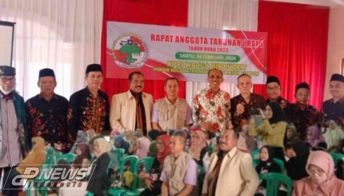 Hadiri Rapat Anggota Tahunan KPRI Warga Binangkit, Camat Mande: Koprasi Gelar RAT Berarti Koprasi Itu Bersih