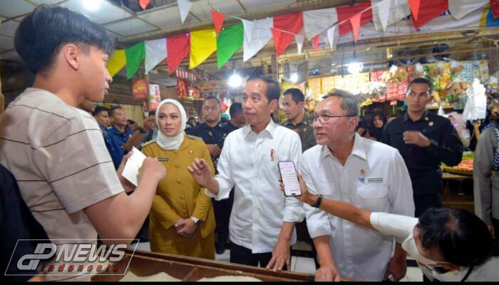 Pasokan Beras di Pasar Johar Karawang Mendekati Normal, Harga Mulai Menurun
