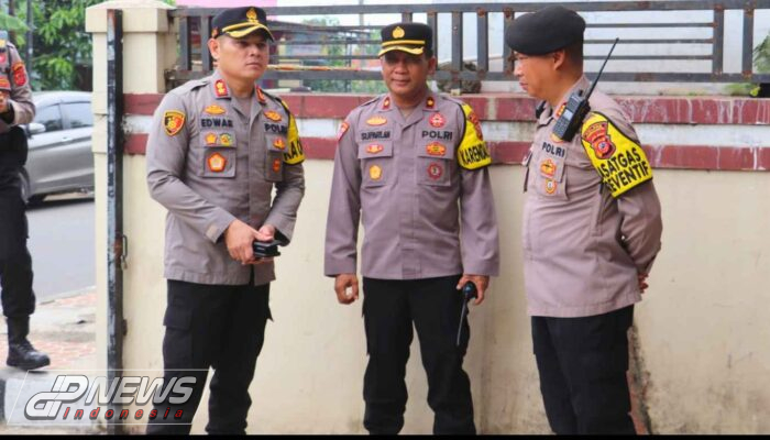 Polres Purwakarta Kerahkan Personel Amankan Sidang Sengketa Pemilu Di Bawaslu