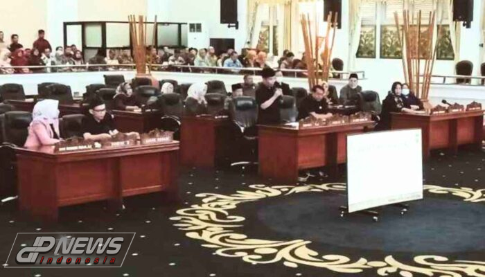 Belasan Anggota DPRD Ajukan Hak Interpelasi Terhadap Penjabat Bupati Purwakarta