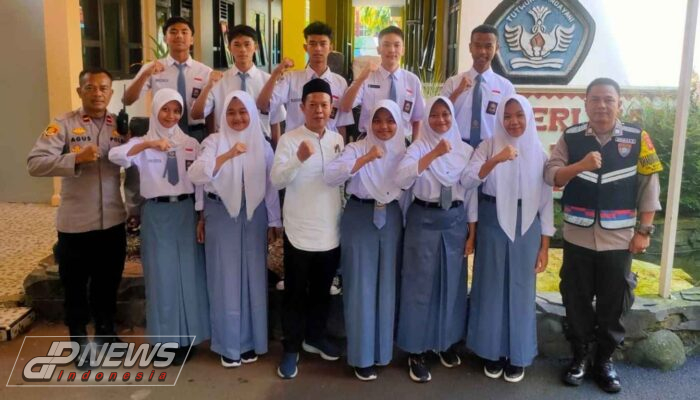 Kanit Reskrim Polsek Maja Sosialisasikan Penerimaan Anggota Polri TA 2024 di SMKN 1 Maja