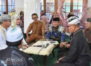 Jadi Saksi Nikah, Sekda Dian Serahkan Dokumen Kependudukan Usai Ijab Kabul