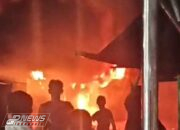 Sejumlah Toko Di Pasar Lama Cikarang Utara Mengalami Kebakaran