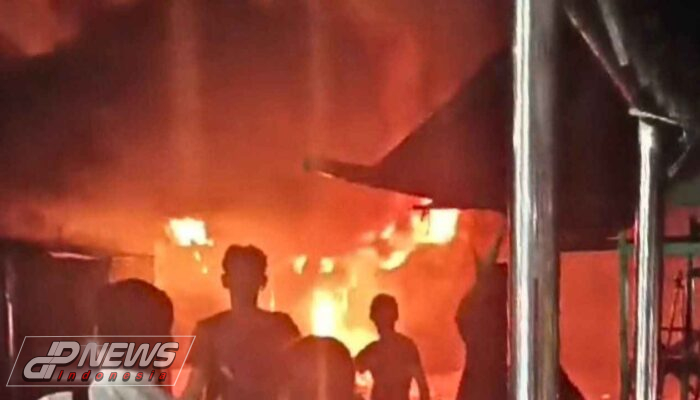 Sejumlah Toko Di Pasar Lama Cikarang Utara Mengalami Kebakaran