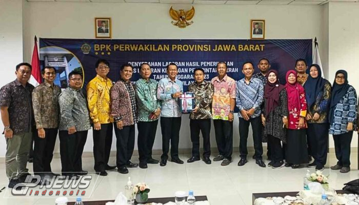 Predikat WTP Kado Terindah Bagi BN Holik Menjelang Akhir Masa Jabatannya Sebagai Ketua DPRD Kabupaten Bekasi
