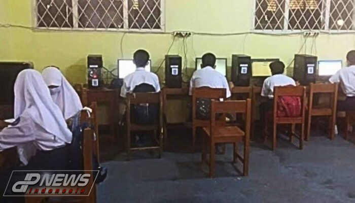 Keluhkan Jaringan Internet  Selama 2 Tahun Tidak Berfungsi di SMP 4 Cikarang Timur