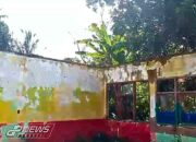 Kondisi Bangunan Sekolah SDN Rahayu Sudah Memprihatinkan Nyaris Tak Berbentuk