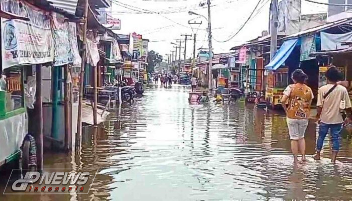 Pemukiman Villa Kencana Cikarang Terendam Banjir Akibat Intensitas Curah Hujan Tinggi