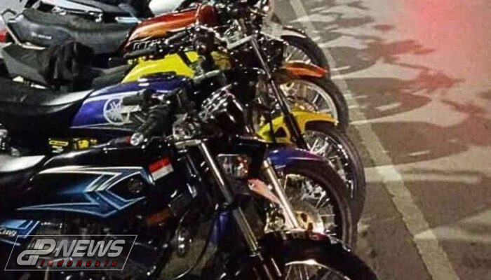 Rayakan Acara Komunitas RX King Jamda Jabar II di Stadion Mini Cikarang