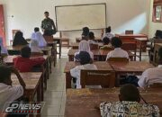 Tingkatkan Semangat Belajar, Satgas Yonif 762 Beri Motivasi Para Siswa Sekolah