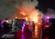 Kebakaran Bahan Baku PT Fajar Surya Wisesa tbk, Berhasil Dipadamkan
