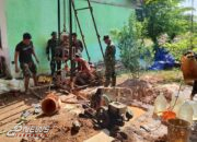 Penuhi Kebutuhan Warga Satgas TMMD Ke-122 Bagun Sumur Bor
