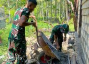 Budayakan Semangat Jiwa Gotong Royong, Satgas Yonif 131/BRS Bantu Masyarakat Membangun Rumah