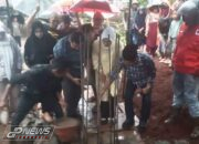 Calon Bupati Paslon Nomer 3, Anne Ratna Mustika (Ambu) Lakukan Peletakan Batu Pertama Pembangunan Masjid Di Desa Kroya kecamatan Tegalwaru Purwakarta