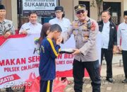 Sebanyak 201 Murid SDN Sukamulya Terima Makan Sehat dan Bergizi Secara Cuma Cuma Dari Polsek Cikalongkulon