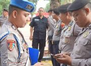 Cegah Judi Online, Propam Polres Purwakarta Periksa Handphone Para Anggotanya