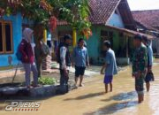 Akibat Luapan Sungai Cikamangi, Jalan Desa dan Halaman Rumah Warga Terendam Air