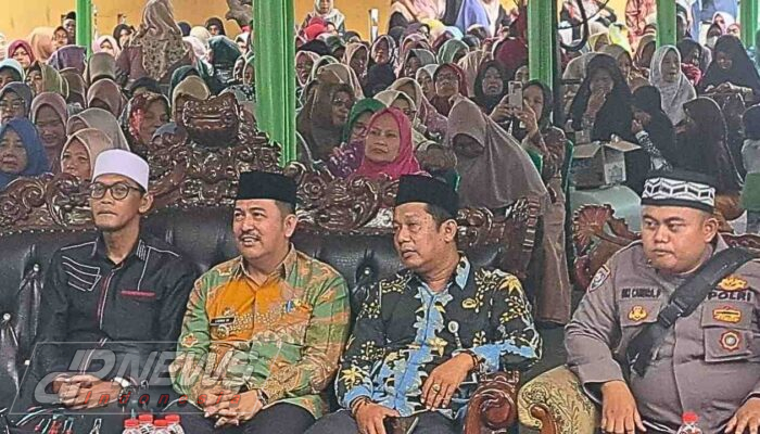 Ustadz Tile Berikan Tausiah Pada Ribuan Warga di Momentum Isra Miraj Desa Sukadanau