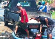Pemdes dan Warga Sukagalih Gotong Royong Bersihkan Sampah