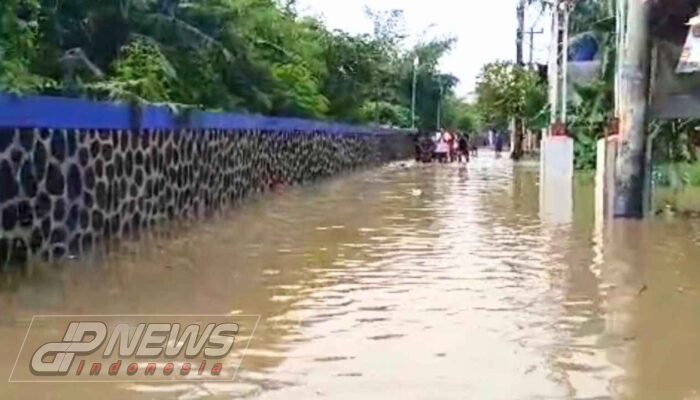 Sungai Sadang Meluap, Puluhan Rumah di Villa Mutiara Jaya Terendam Banjir