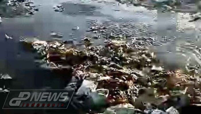 Muara Sungai di Bekasi Kian Dangkal akibat Sampah, Warga Keluhkan Minimnya Penanganan