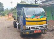 Satu Unit Truk Pengangkut Sampah Ke TPAS Mekarsari Milik DLH Tidak Bisa Beroperasi