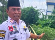 Kades Karangsari Minta Perbaikan Jalan Utama Desa dan PJU ke Pemkab Bekasi