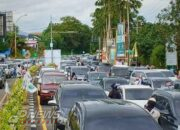 Jalur Puncak Bogor Masih Padat, Arus Lalu Lintas Berlaku Dua Arah