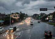 Hujan Deras Sejak Pagi Kepung Jakarta, Banjir Meluas ke Puluhan RT dan Ruas Jalan