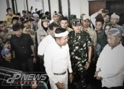 Dandim Majalengka Dampingi Gubernur Jabar Salurkan Bantuan untuk Warga Terdampak Pergerakan Tanah di Sukadana