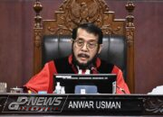 Hakim Konstitusi Anwar Usman Pamit di Sidang Terakhir, Minta Maaf atas Kekurangan Selama 15 Tahun Mengabdi
