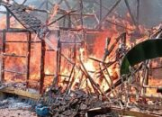 Rumah Petugas Pengatur Air di Cipeundeuy Ludes Terbakar, Kades Jatimekar Janjikan Bantuan