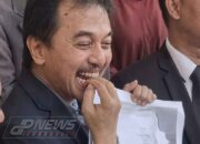 Roy Suryo Ejek Rismon Sianipar Masih ‘Gigit Jari’, Sebut Pengkhianatannya Menyakitkan