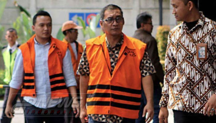 KPK Tetapkan Bupati Tulungagung Gatut Sunu Wibowo sebagai Tersangka Pemerasan, Keluar Gedung dengan Rompi Oranye